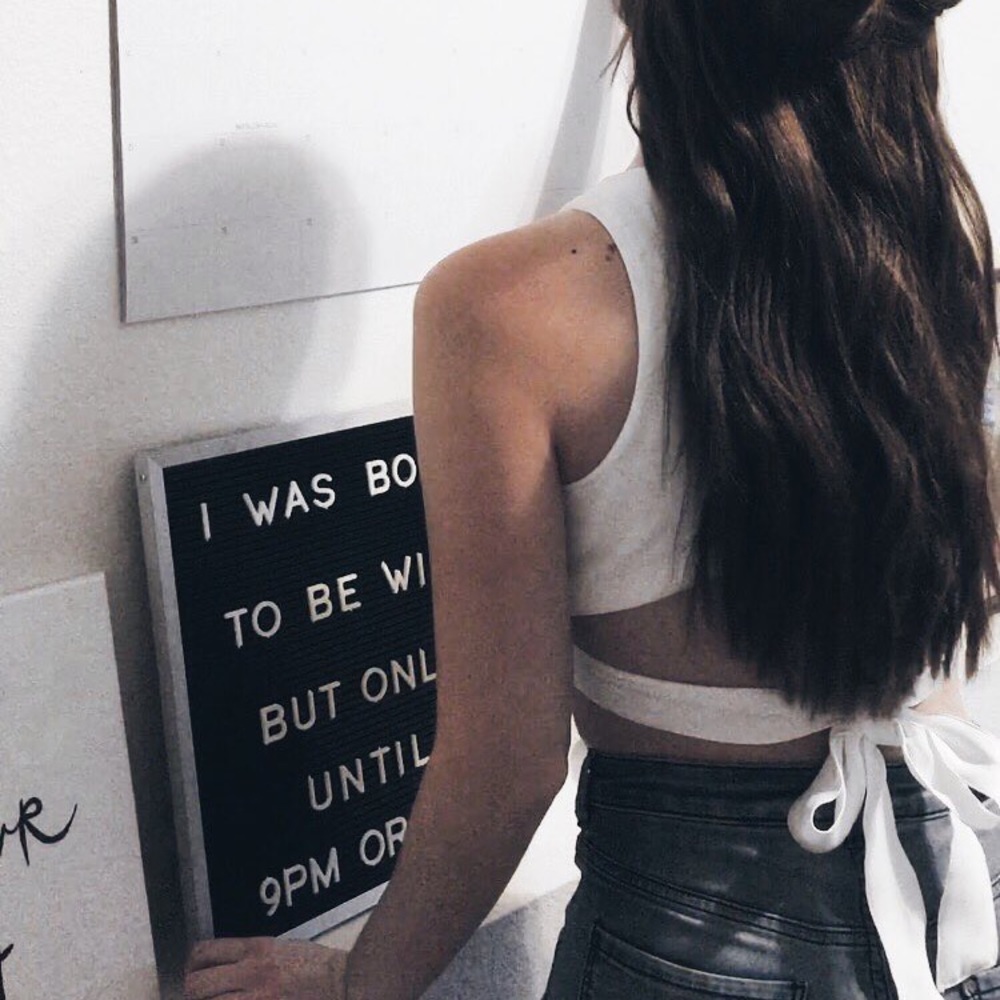 ON HOLD Bow tie back crop top!